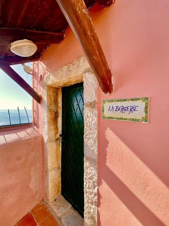 B&B La Bergerie ตาออร์มินา ภายนอก รูปภาพ